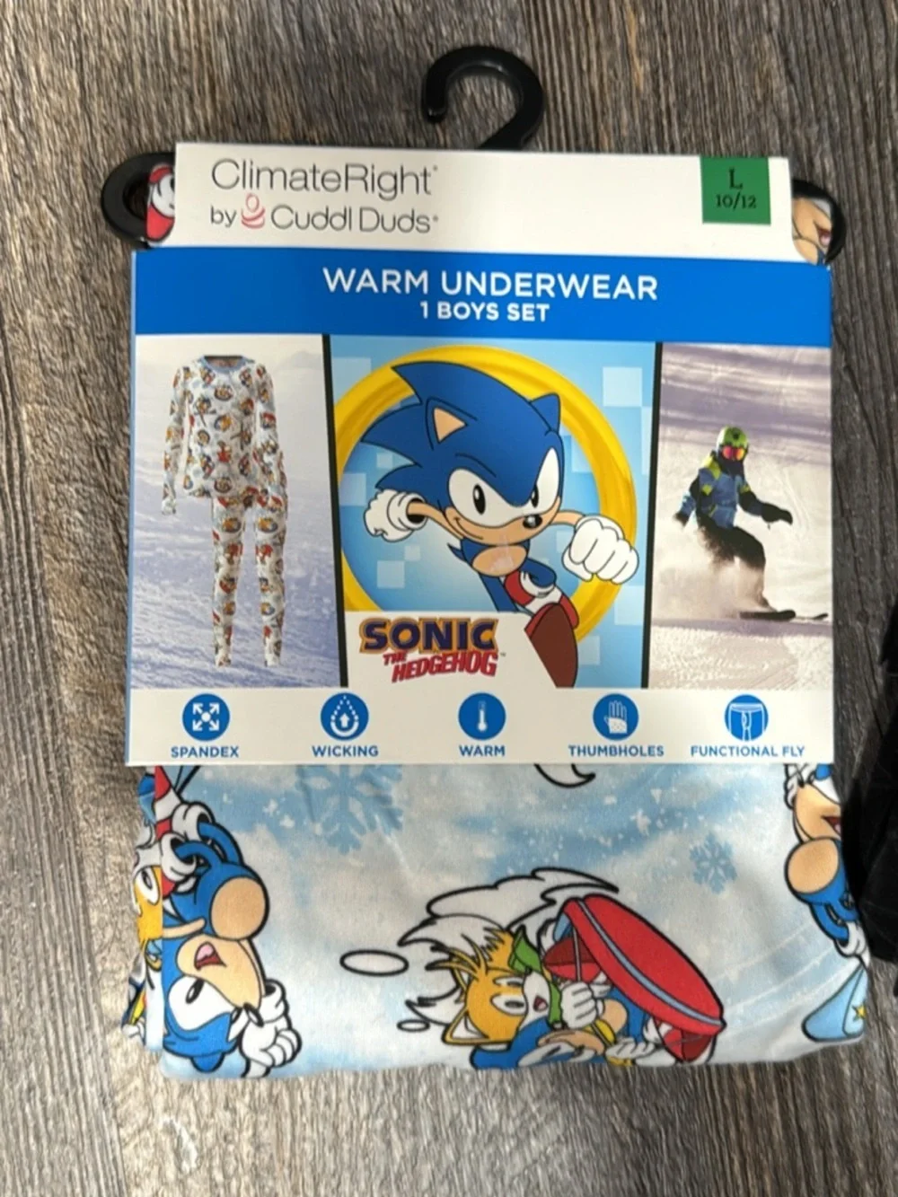Cuddl Duds sonic themed